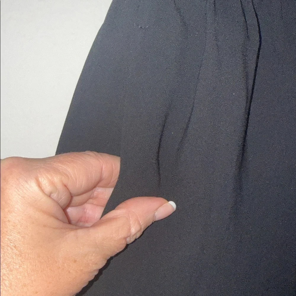 Authentic Prada Classic Black Viscose A-Line Skirt - size 42 US 6. H - Picture 5 of 8